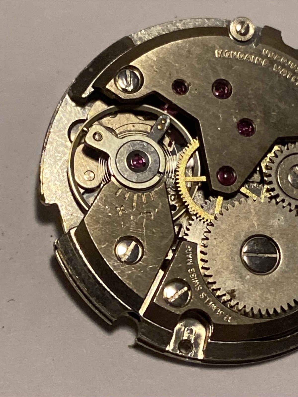 Mondaine Movement For Part/Repair 17 Jewel Peseux 7070 Runs