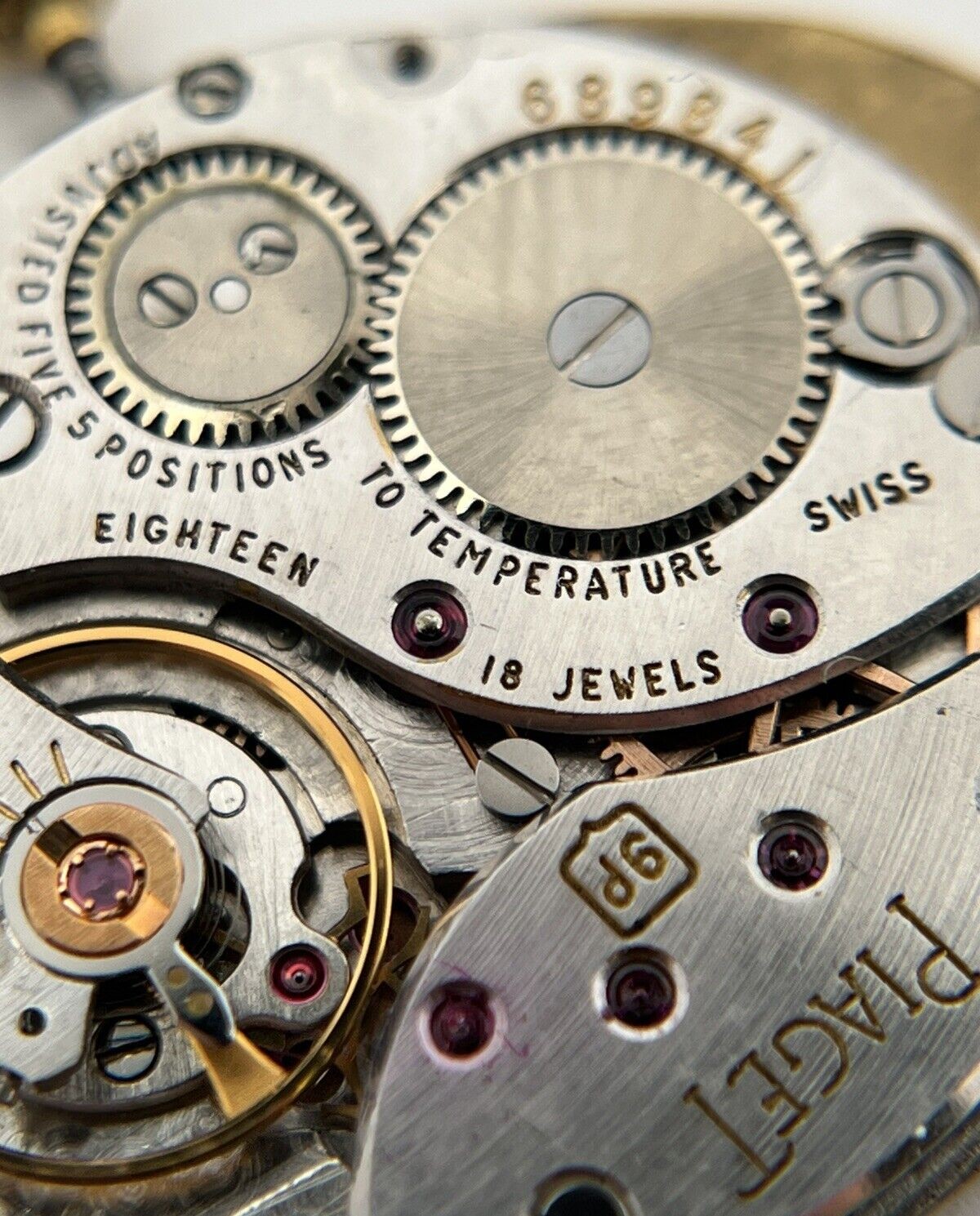 Piaget 9P #689841 18J Manual Movement w/ Gold Dial, Hands, & Sapphire Crown