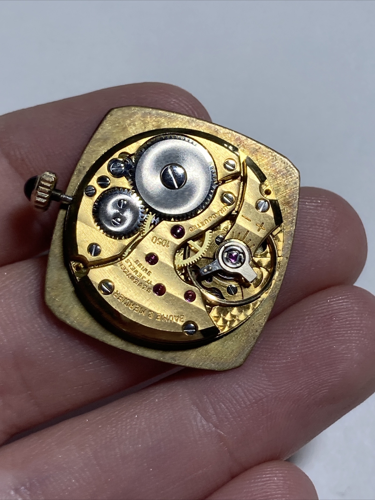 BAUME & MERCIER Cal 1050 17J Men’s Watch Movement w/ Tiger Eye Dial