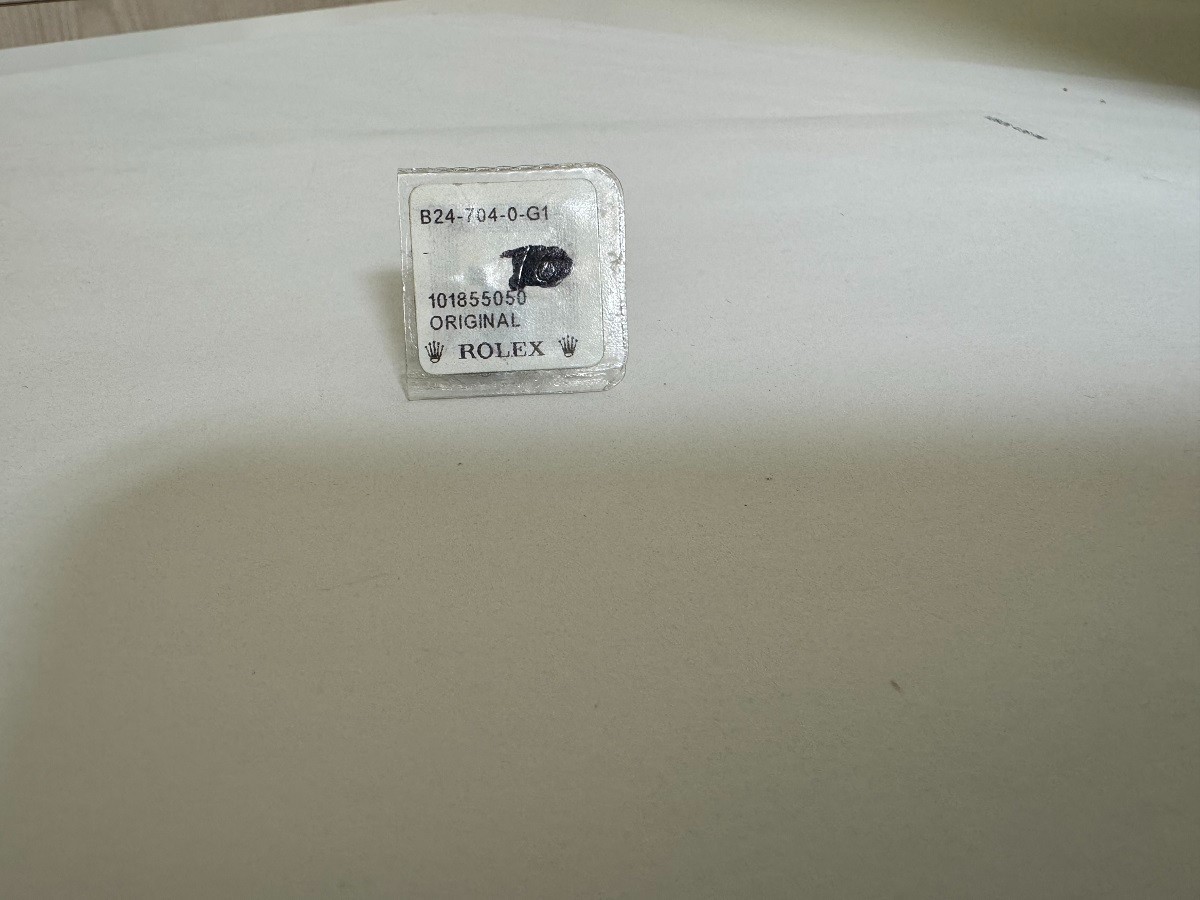 Genuine Rolex Crown B24-704-0 G1 Stainless Steel Factory Sealed Package 3 dot