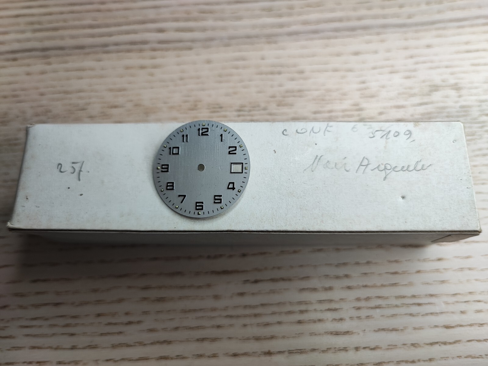 Watch Dial Silver Color 27.5 mm 18 dials