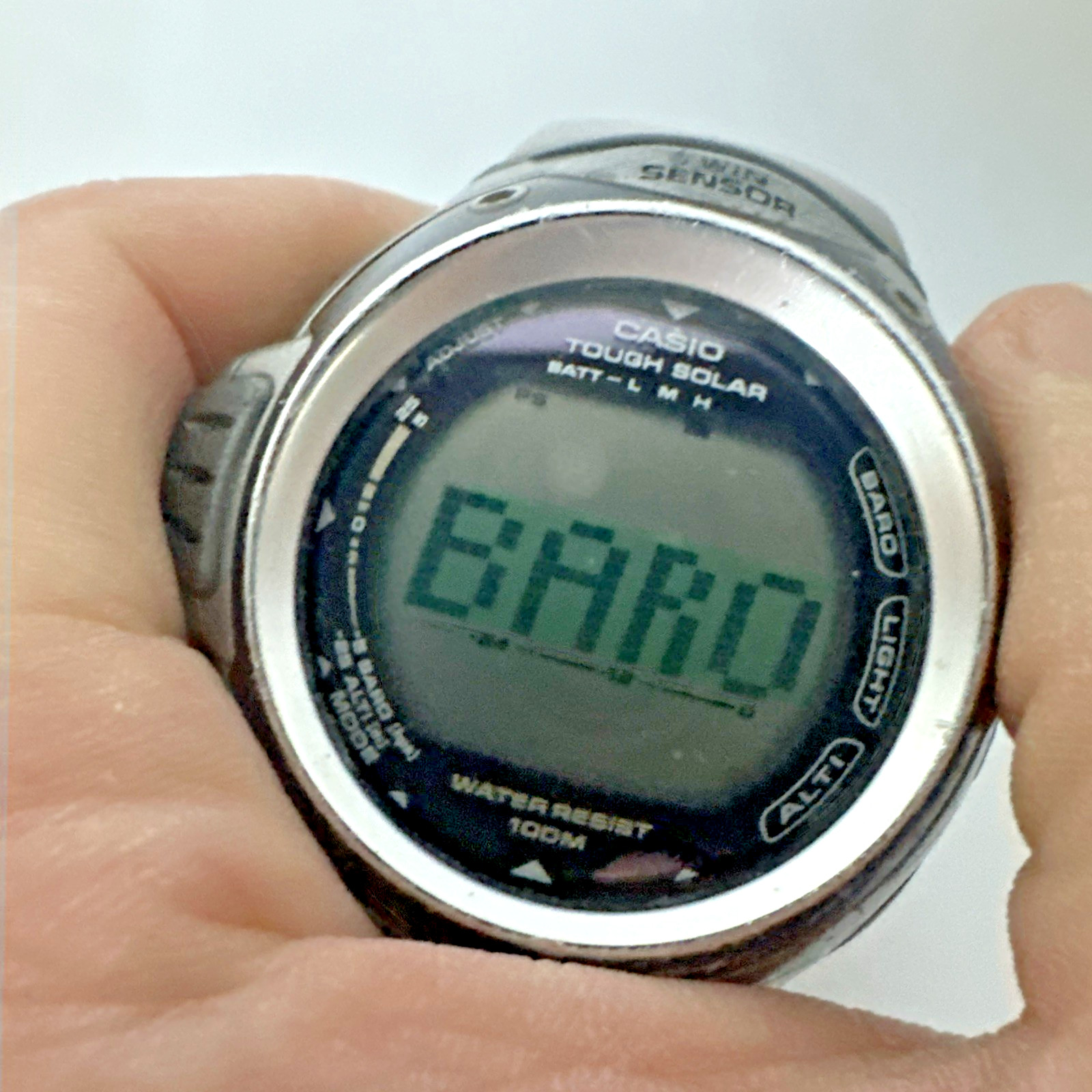 Vintage Casio Pro Trek PRG-100T Tough Solar Twin Sensor Titanium Bracelet Works