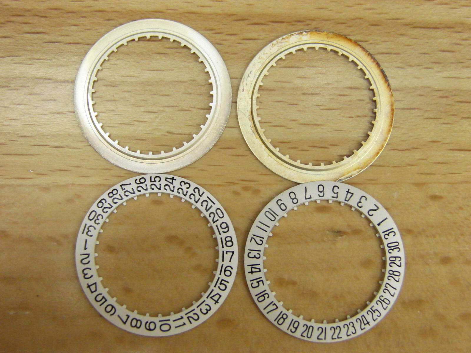 ETA 2630, 2772, 2784 and more date disc #2557 date @3 or 6, white w/black number