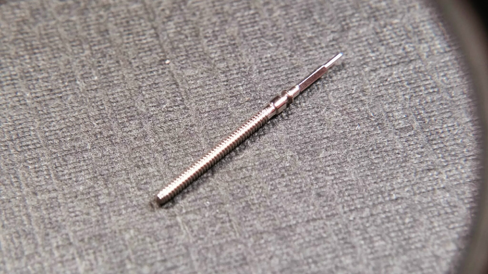 Winding Stem Caliber to Fit 2130 / 2135 401- Swiss Made for watch repair