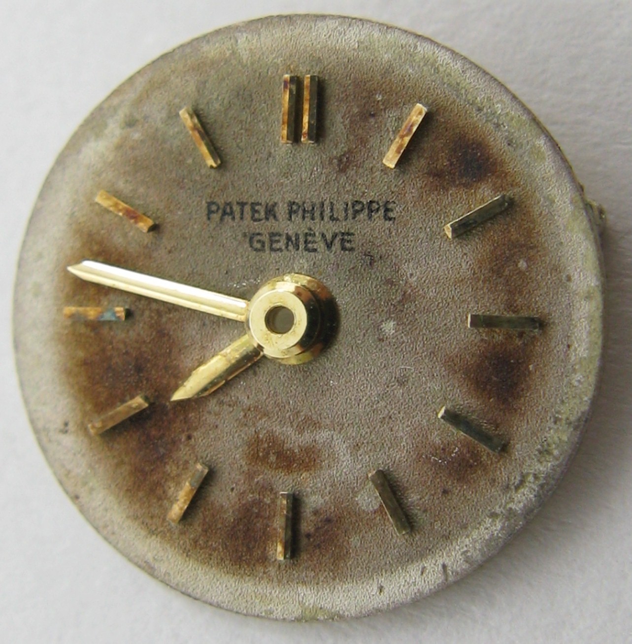 Patek Philippe Geneva 13.5 320 part used dial with gold hand set
