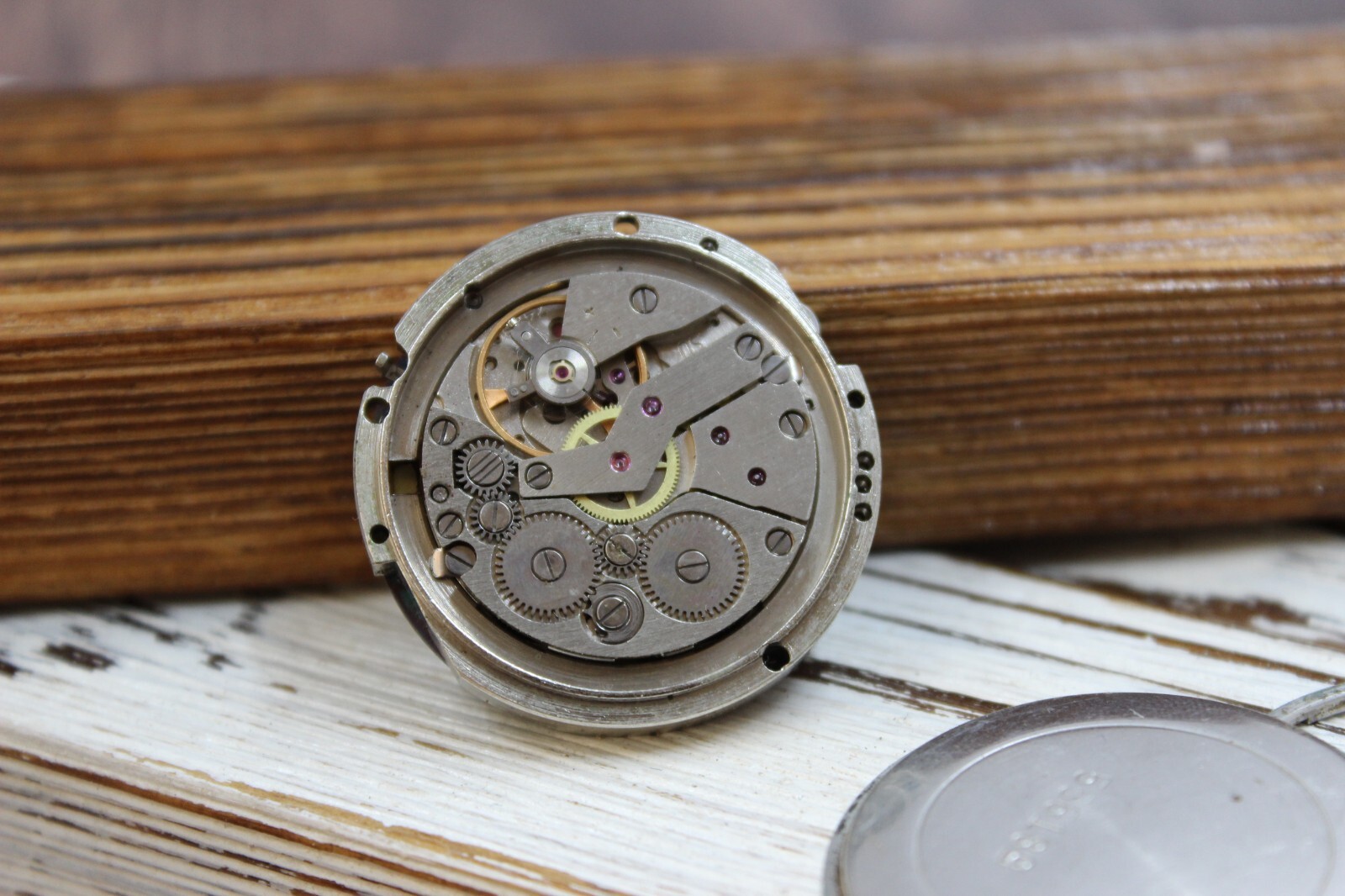 The dial of the men’s watch Slava 2628 26 stone of the USSR does not work