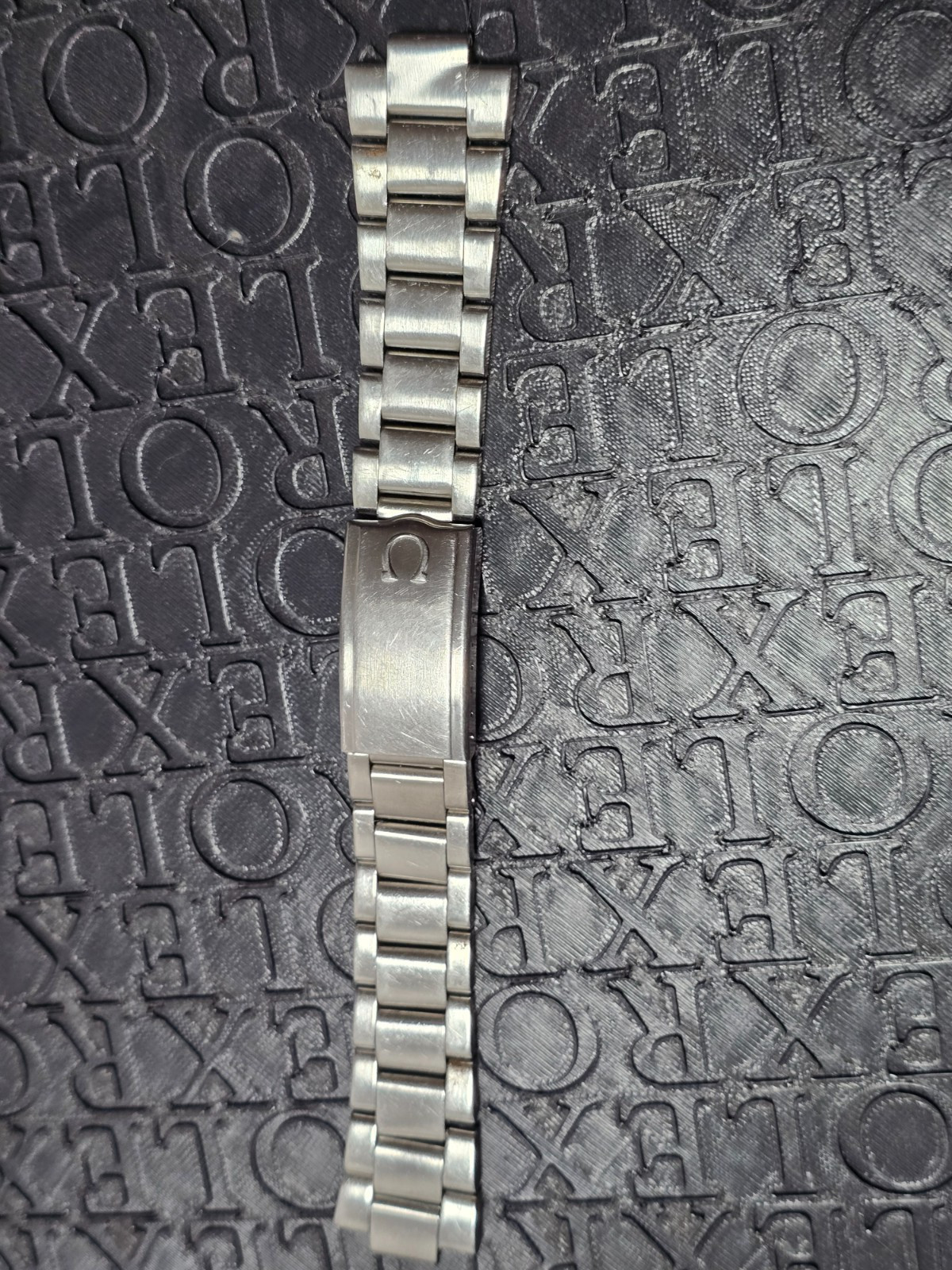 Vintage Omega Bracelet 1187 188, used in nice condition.
