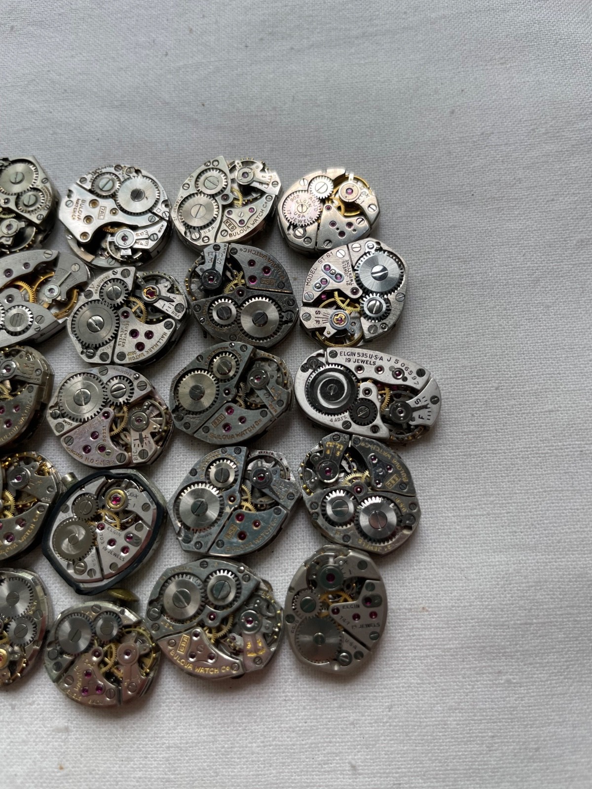 40 movement for USA ladies watches AS IS – Elgin Bulova Waltham Gruen etc.