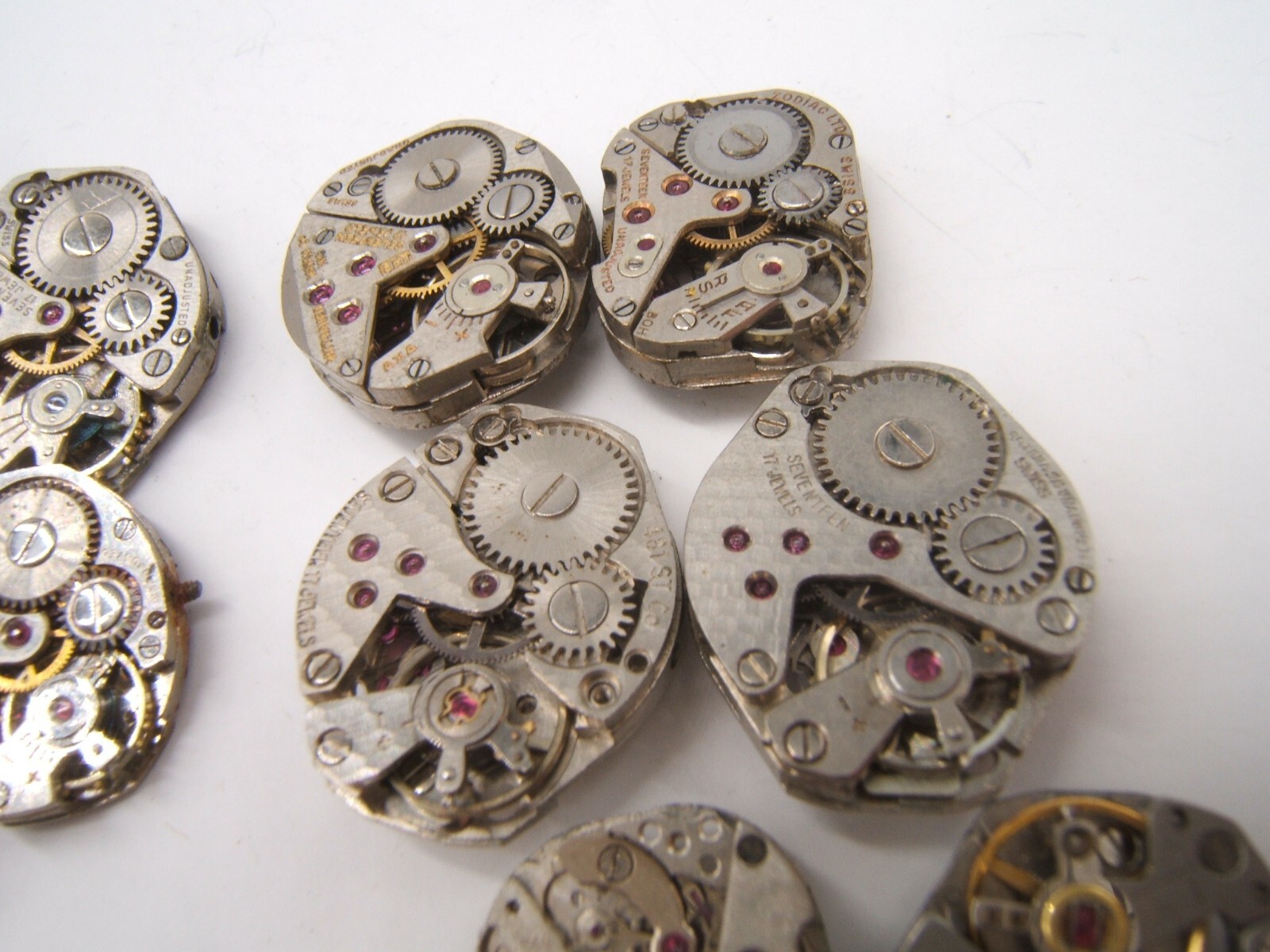 13 SMALL WOMEN’S WATCH MOVEMENTS PARTS REPAIR MECHANICAL WIND UP (LOT HI)