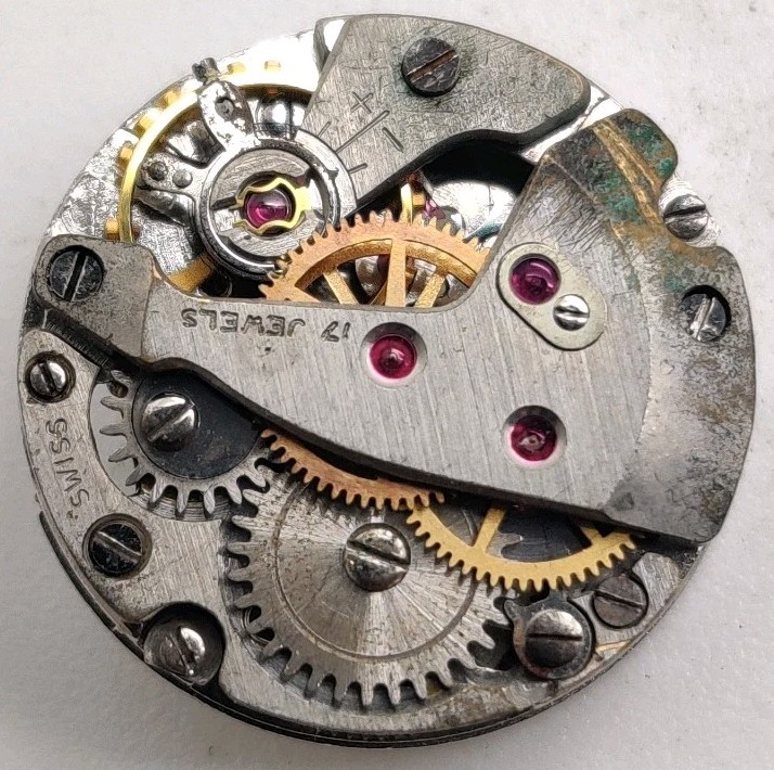 Vintage FHF 57 High Grade 17 jewel watch movement Runs For Repair