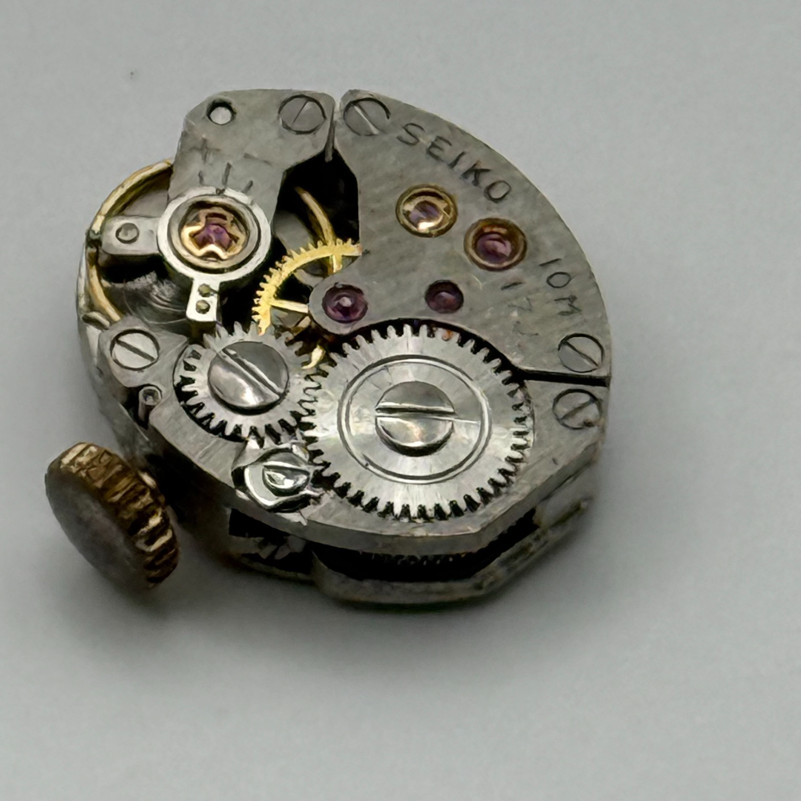Seiko 10M Watch Movement Diashock 17 Jewels Ladies Vintage Parts Repair 15.7mm