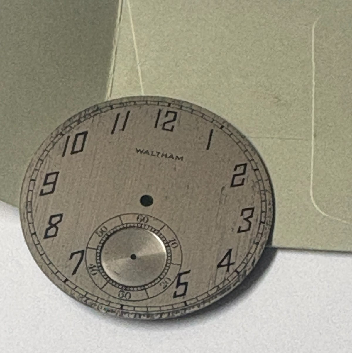 WALTHAM 12 SZ POCKETWATCH SILVER TONE METAL DIAL MODEL 1894 OF-HC —-G 109