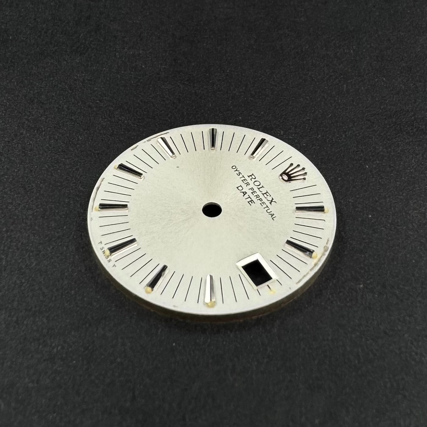 AUTHENTIC ROLEX LADIES 26MM DATE SILVER WHITE GOLD INDEX DIAL 69174