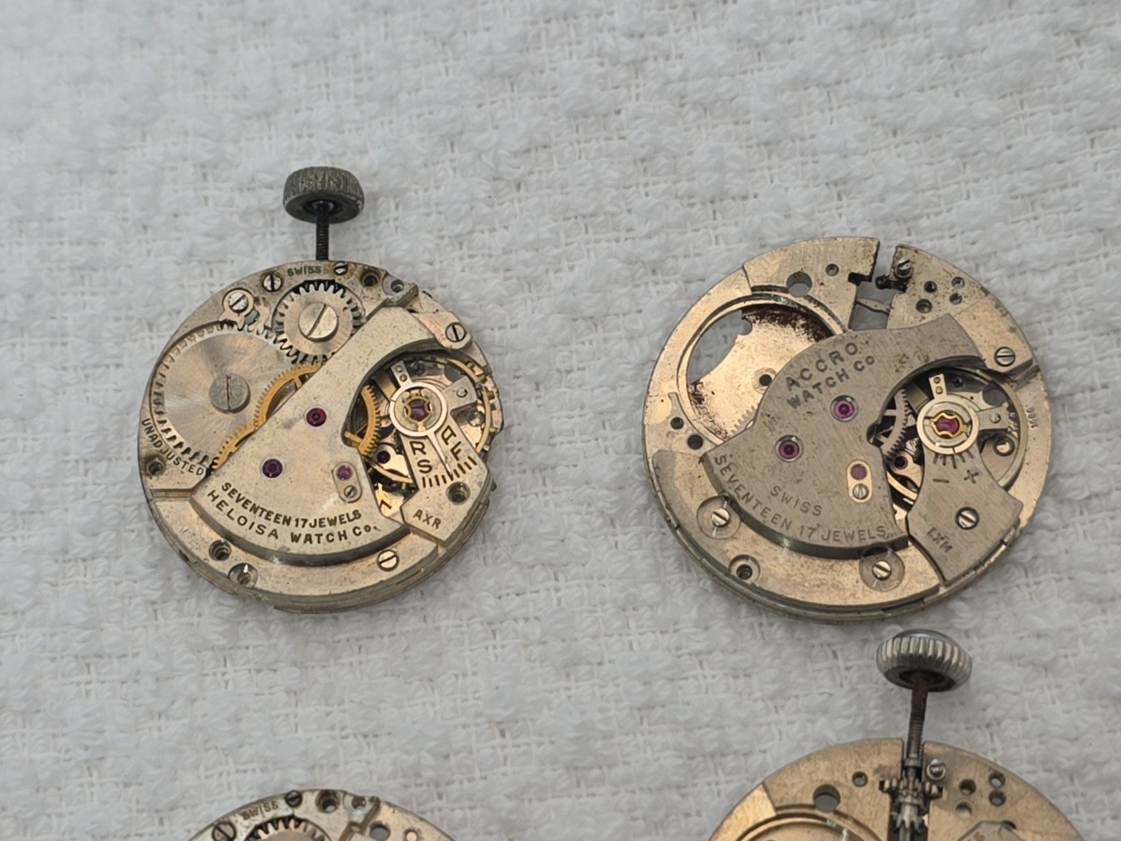Lot of Pocket Watch Movements 17 Jewel 7 Jewel Benrus Gotham Waltham For Parts