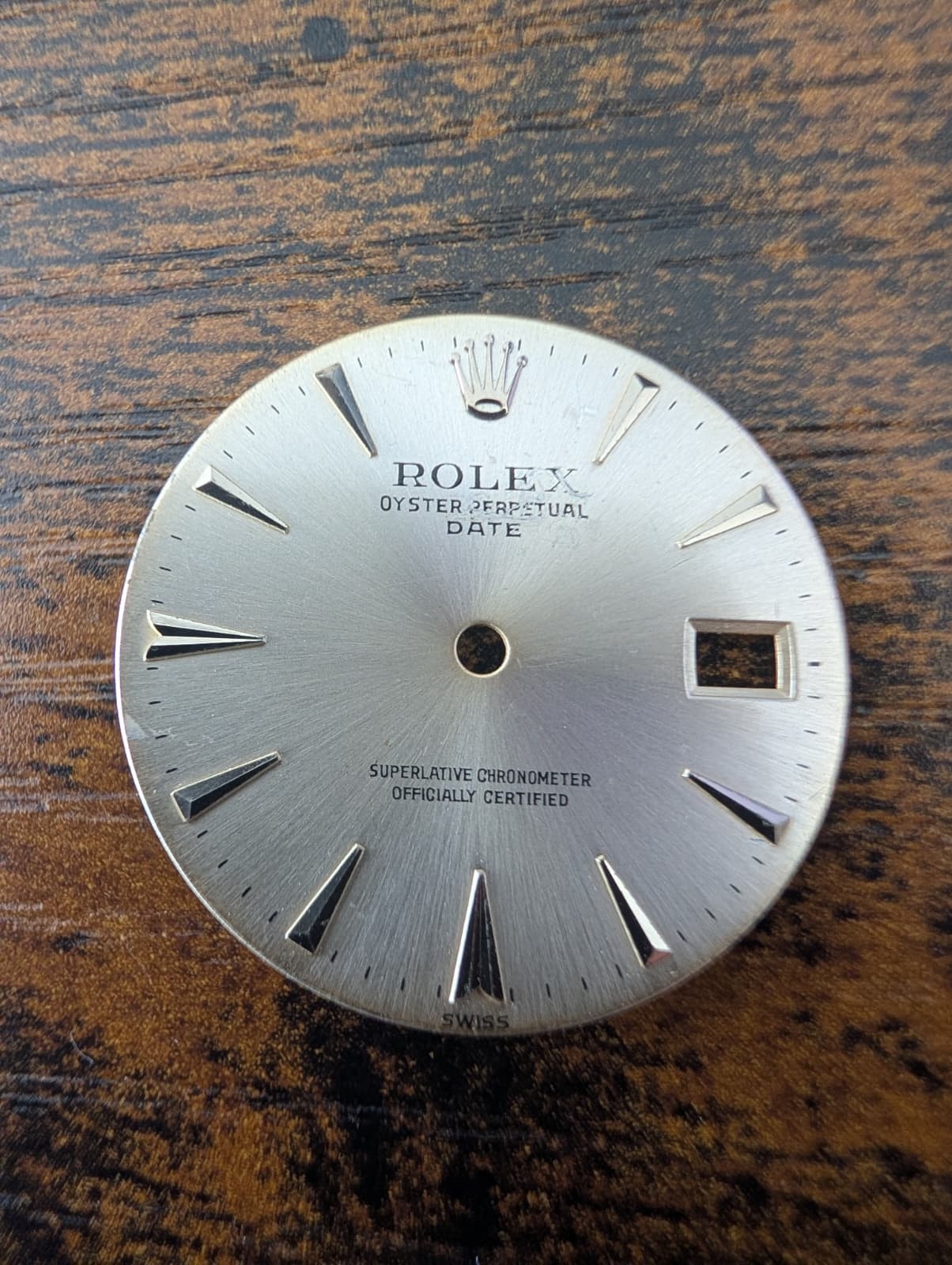 ROLEX OYSTER PERPETUAL DATE 1501 SILVER STICK DIAL – POOR CONDITION