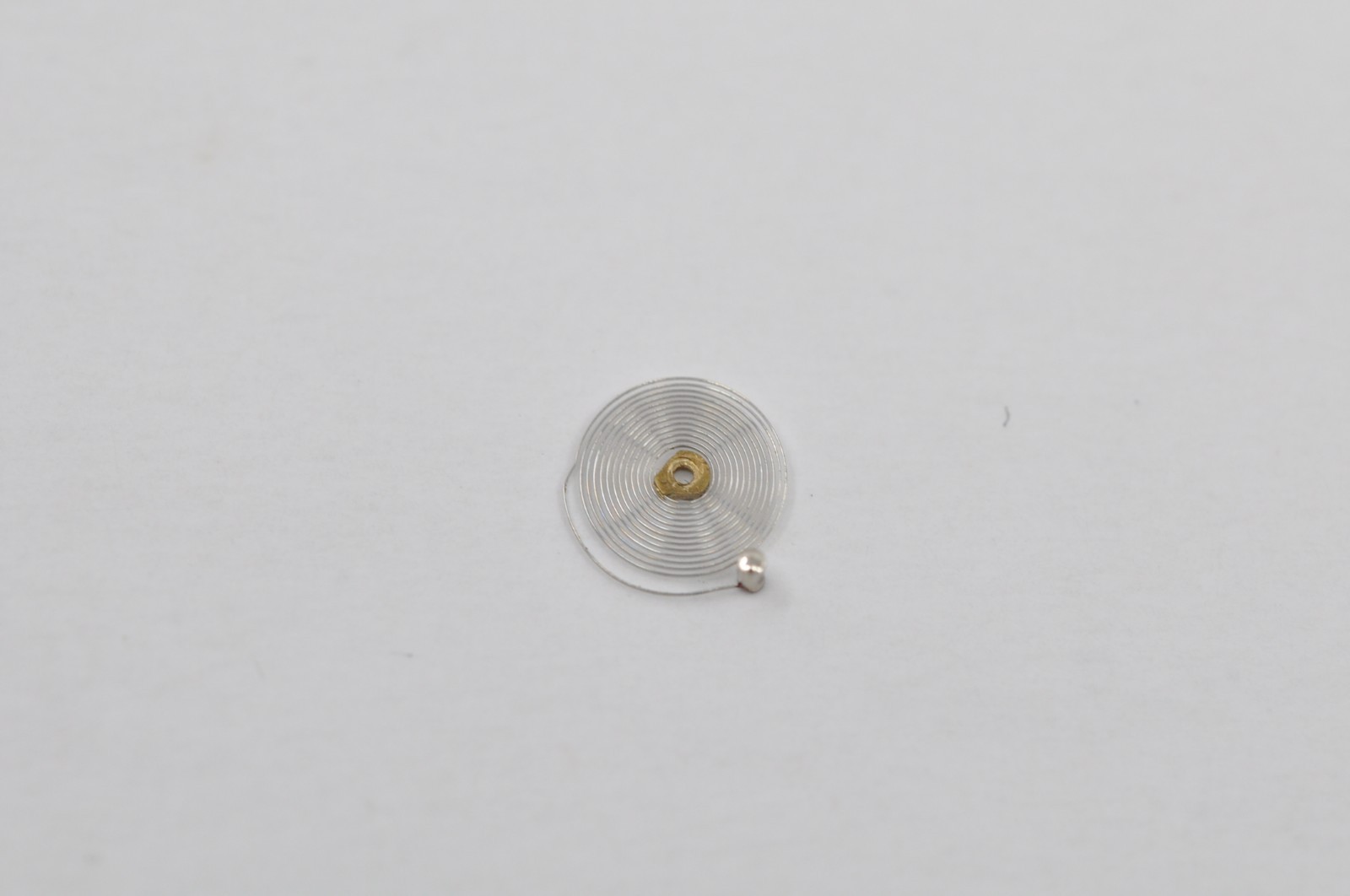 omega 1010-1327 balance hairspring movement used unknown conditions