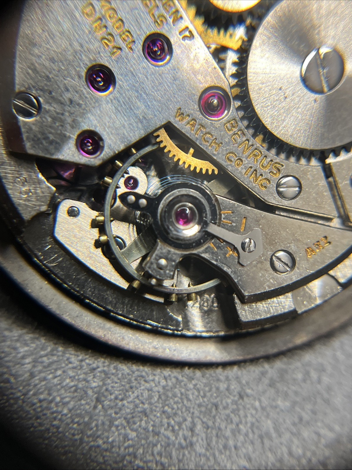 Benrus Cal. DN21 Movement (017)
