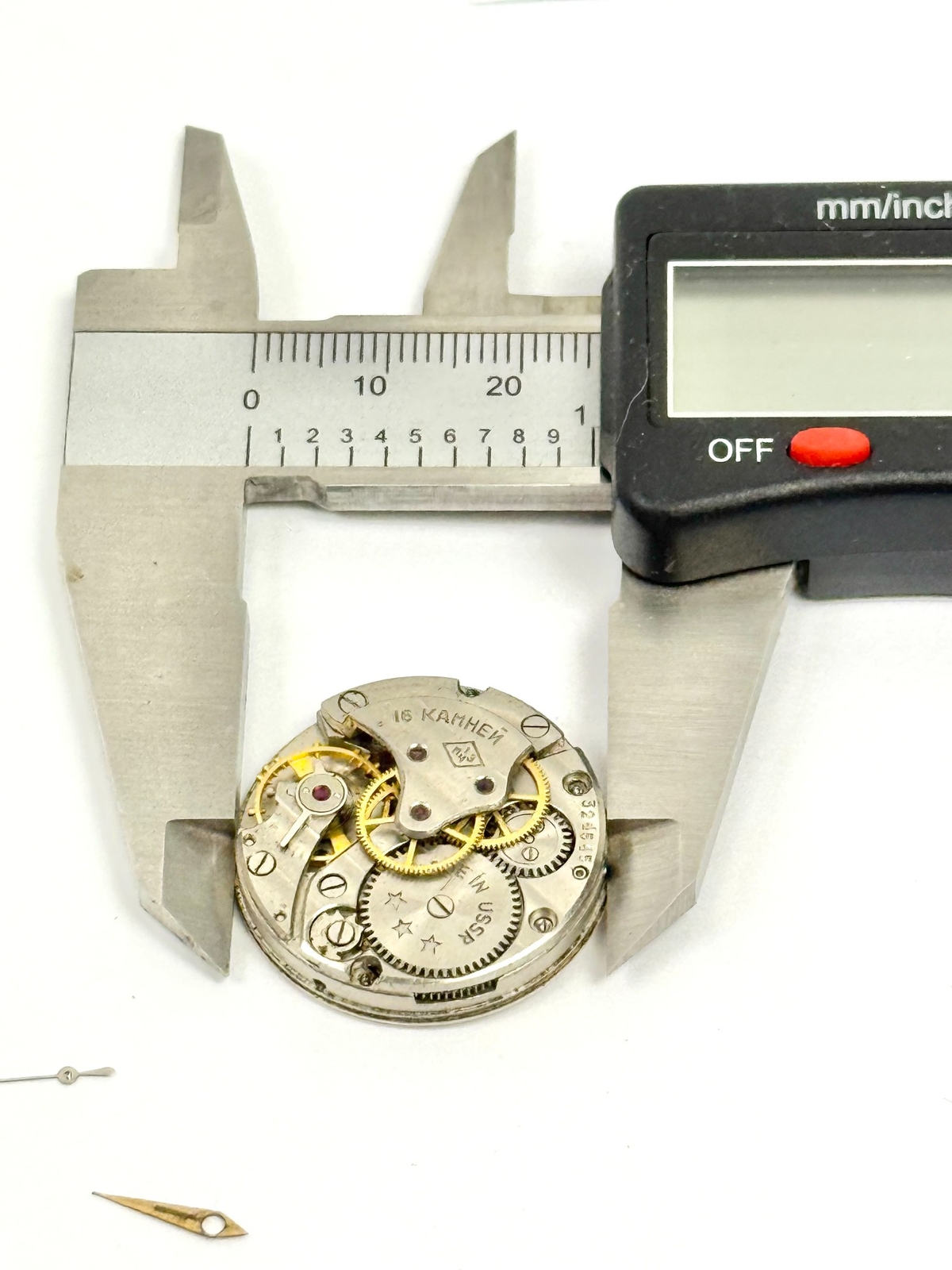 Chalet USSR 16-Jewel Mechanical Watch Movement Dial Hands Vintage Repair