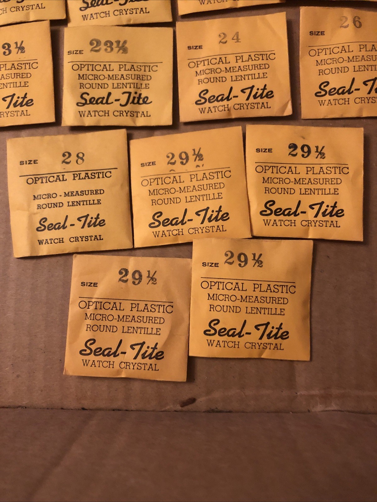 17 SEAL TITE ROUND PLASTIC WATCH CRYSTAL NOS