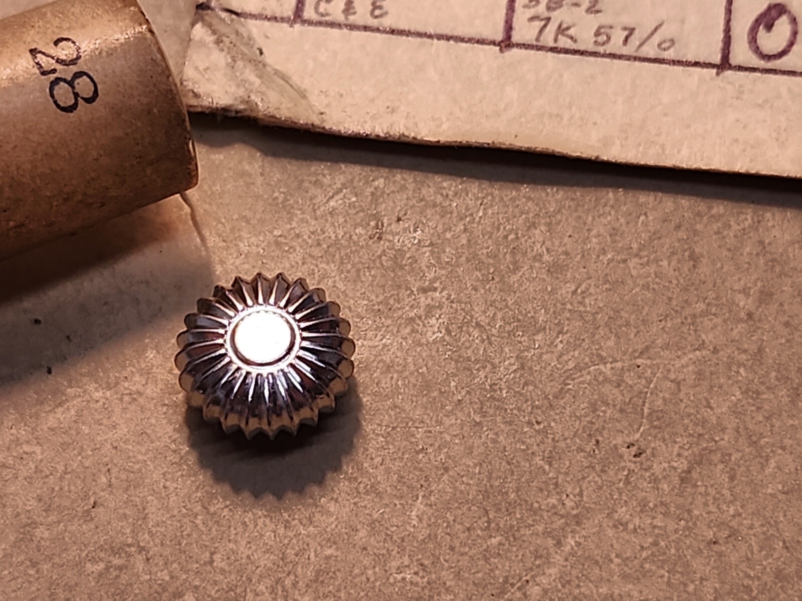 NOS 18 Size 9.8mm Tap 0 White Pocket Watch Crown