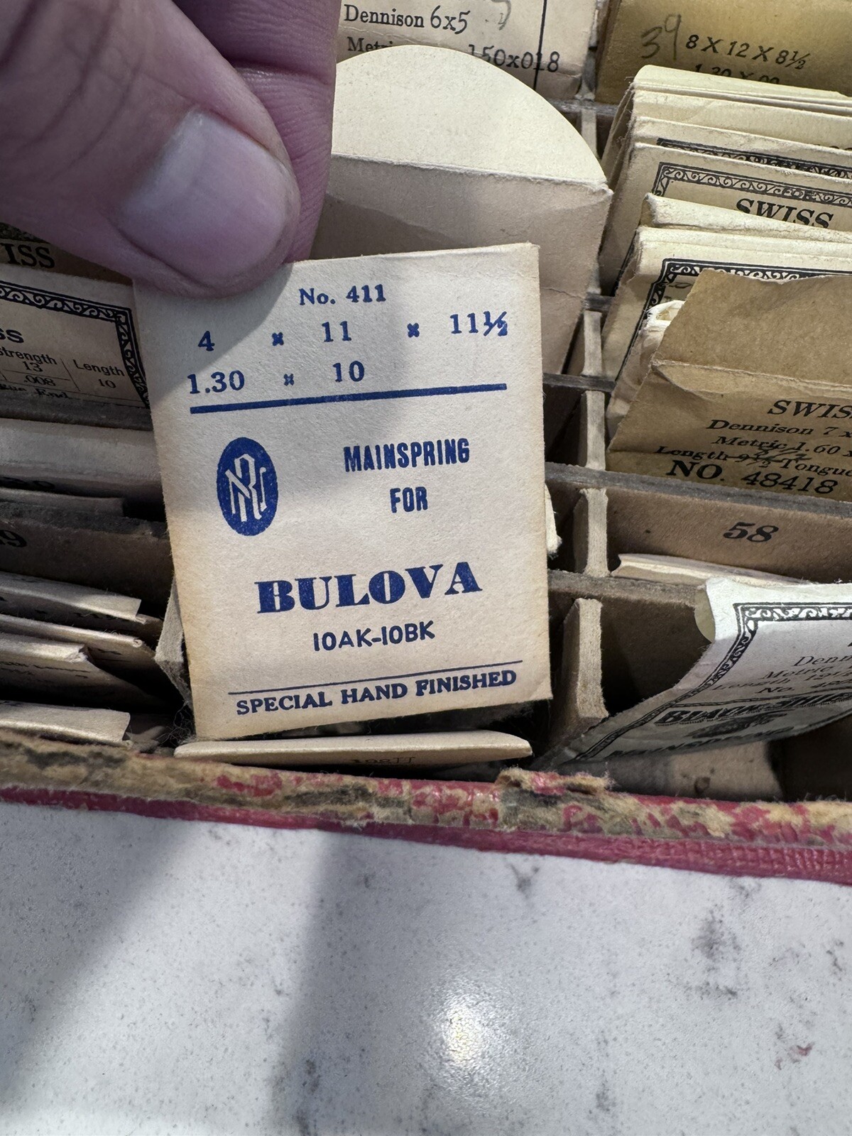 VTG Swartchild Co Watchmakers Slotted Assorted Repair Box W/ 140+- NOS Springs