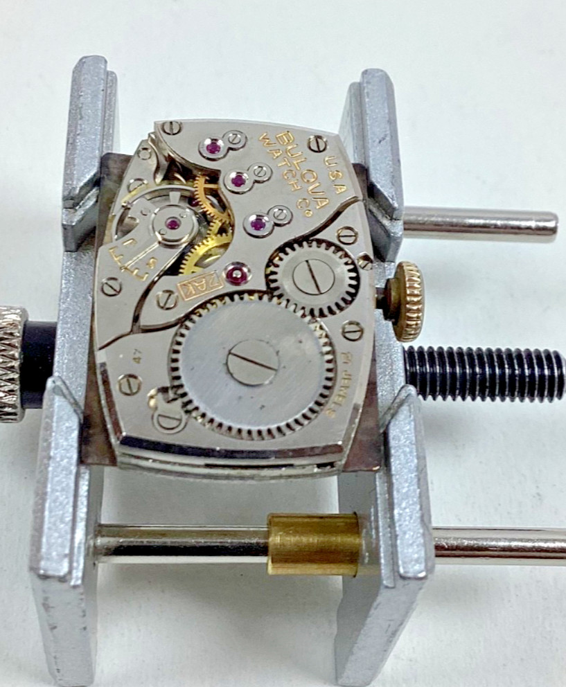 Vintage Bulova Tank 21 Jewel 7AK Movement Runs Spare Part Repair READ