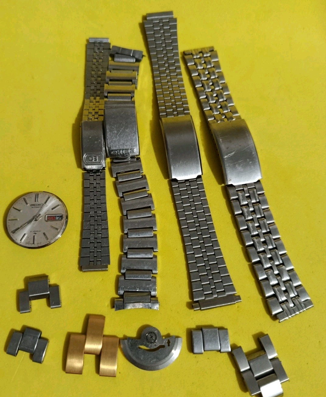 Lot Movement Seiko + Band Seiko And Other + End Link Wristwatch