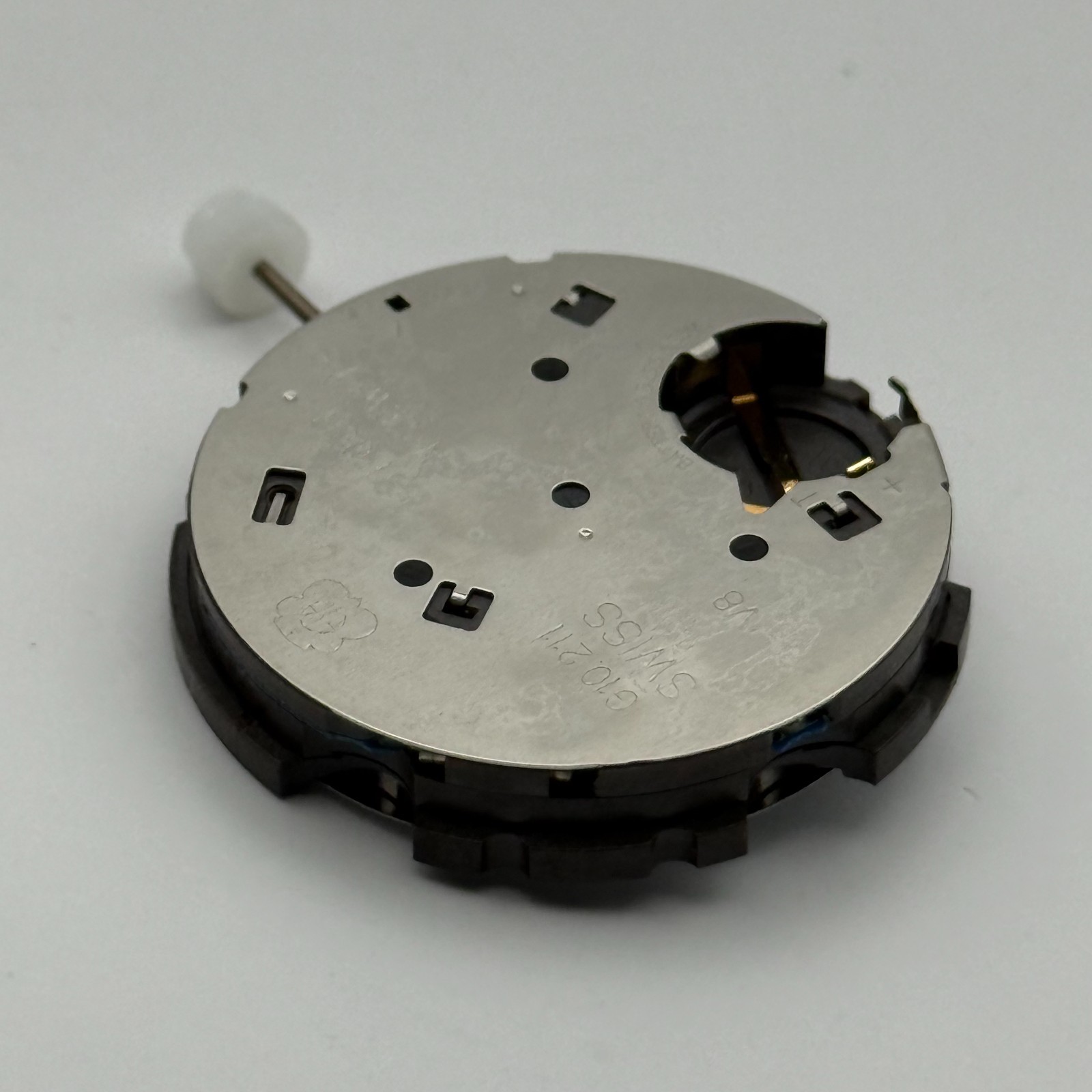 ETA G10.211 Watch Movement Quartz 4 Jewels Swiss Date Parts Untested 31.6mm