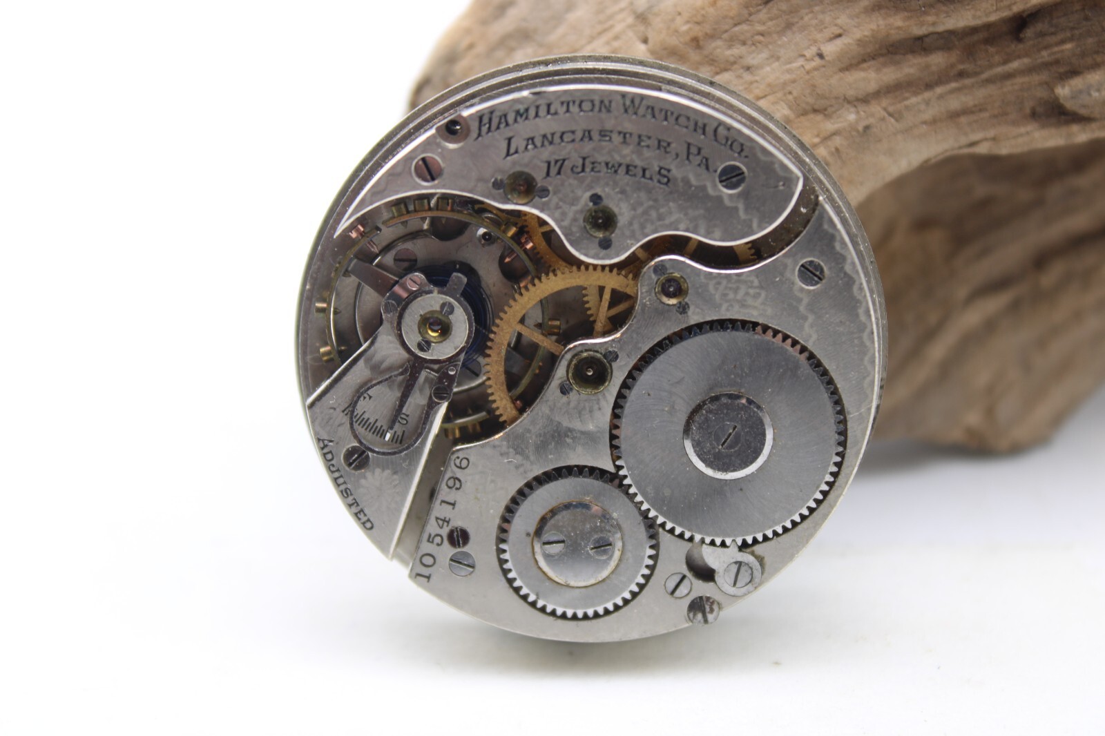 1913 HAMILTON POCKET WATCH MOVEMENT 1054196 GRADE 974 16s 17j (CN)