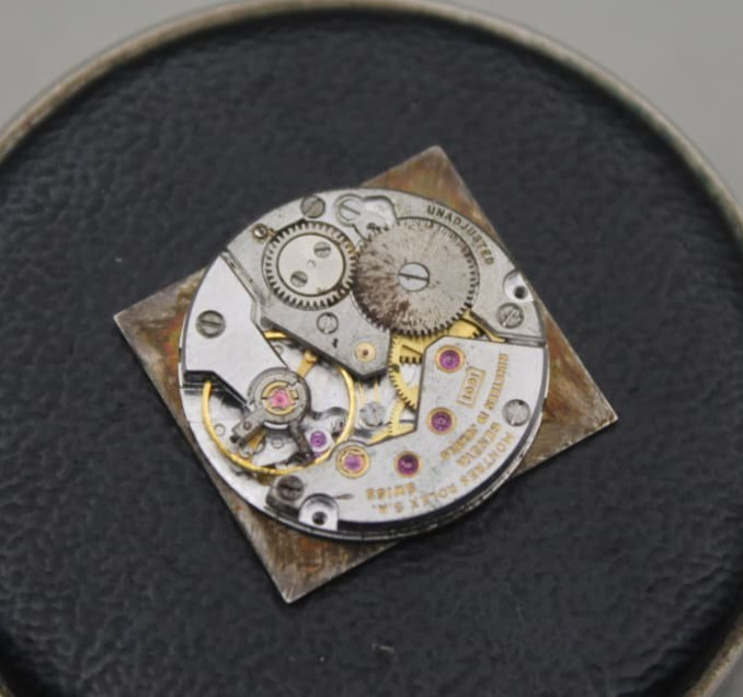 Rolex cellini 1600 movement with dial and hands – For parts or project only