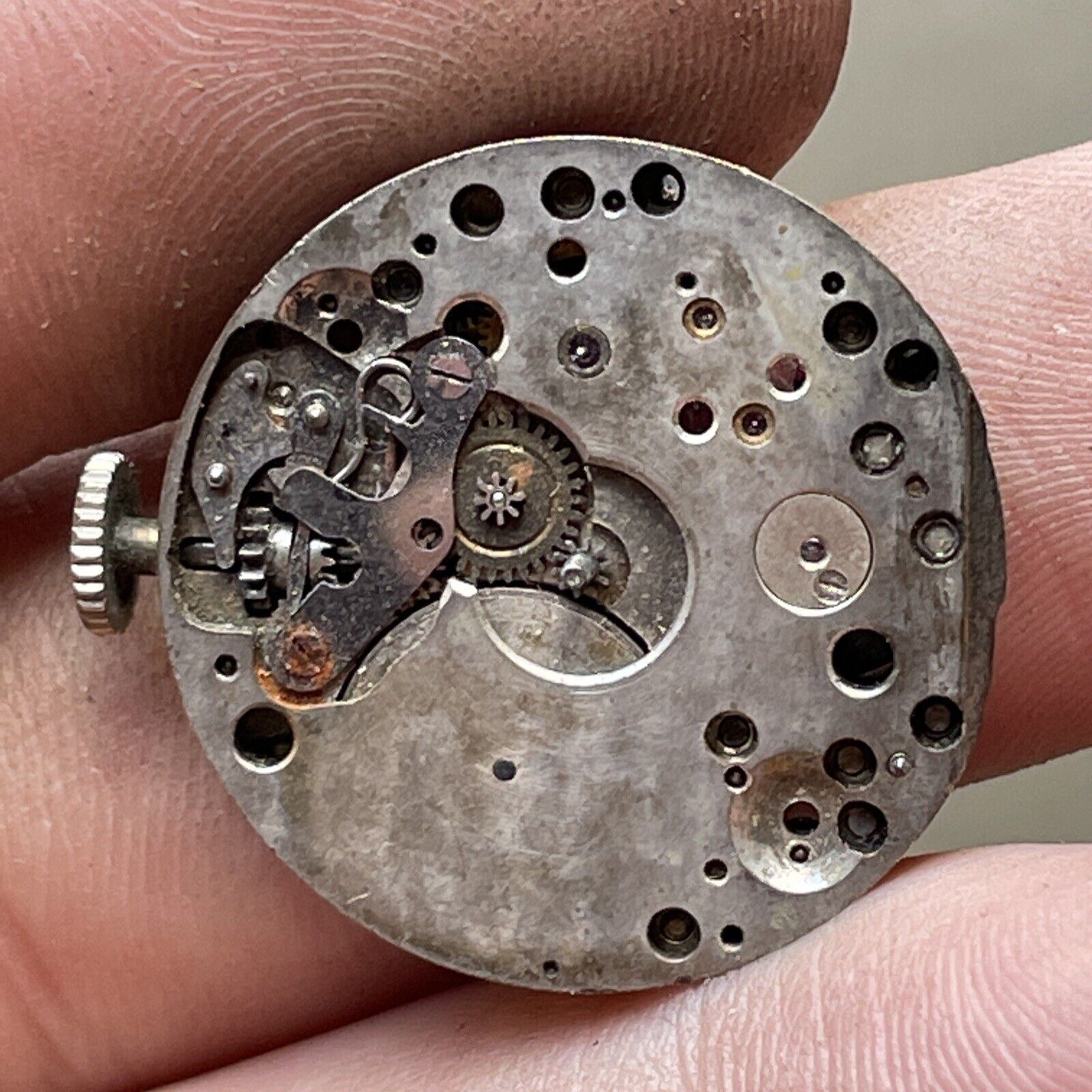Vintage Bulova Watch Co. Swiss Fifteen Jewel Unadjusted Movement