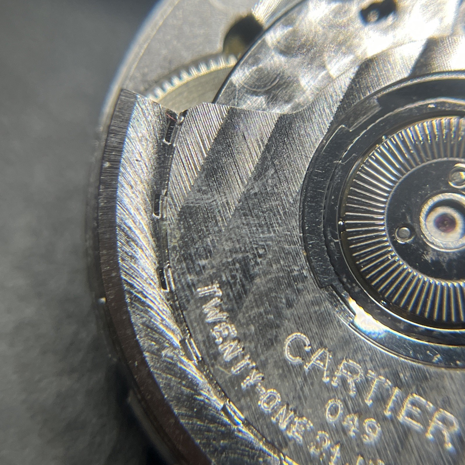 Cartier Cal. 049 Movement (ETA 2892-A2) 2/2