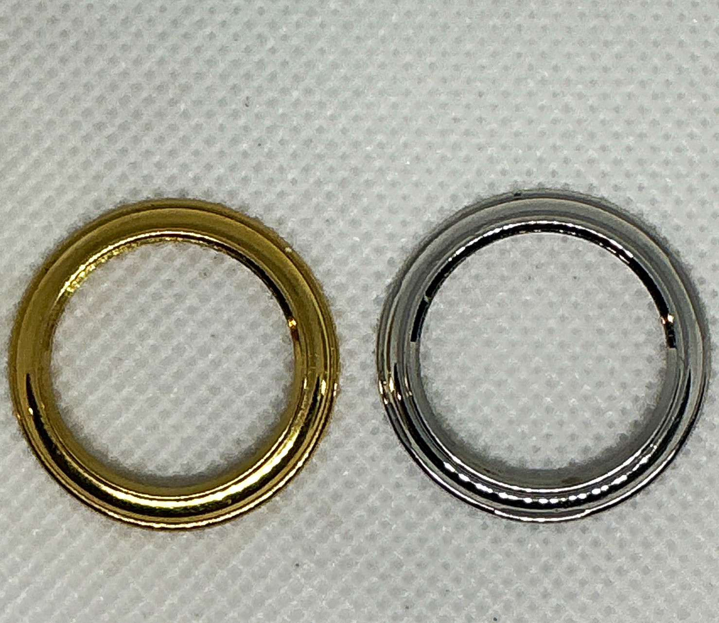 2x Metal Gucci Watch Bezel Rings/Bezels Set – Gold & Silver Tone Colors
