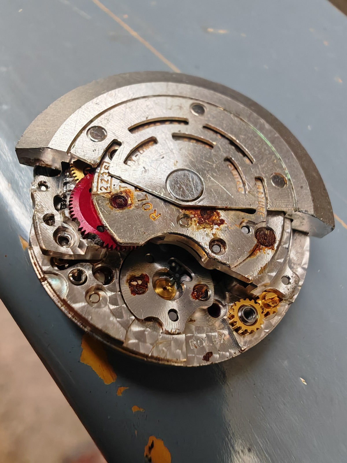 Orig ROLEX CAL 2236 Movement INCOMPLETE NON WORKING FOR PARTS DAMAGED bent