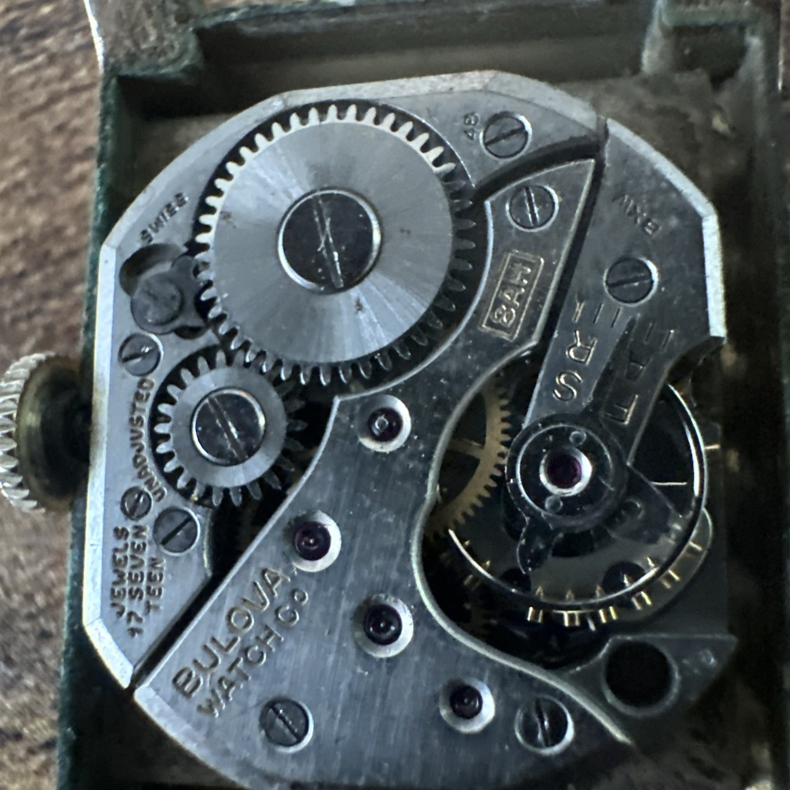 Vintage Bulova Watch Movement Repairs Parts 17 Jewels Watchmaker 8AH Swiss