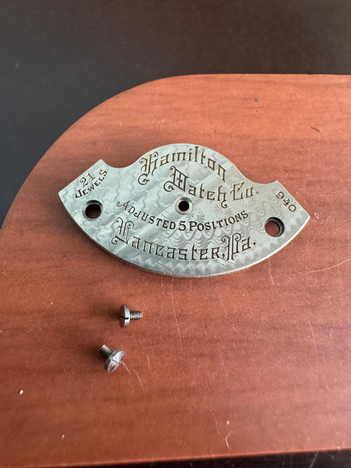 VINTAGE COMPLETE BARREL BRIDGE WITH SCREWS FOR 18 SIZE HAMILTON , GR. 940,21 J