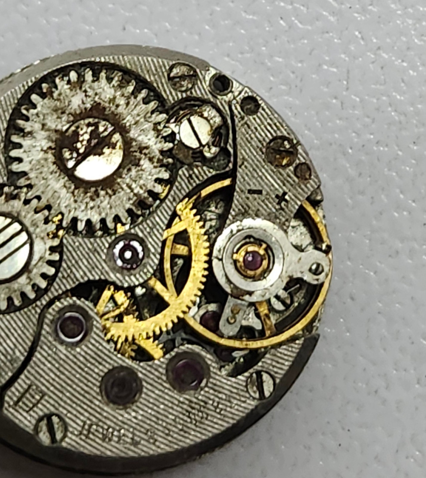 Lot of 2 Mechanical Watch Movements for Parts/Repair -FHF 57-21 & Caliber 815