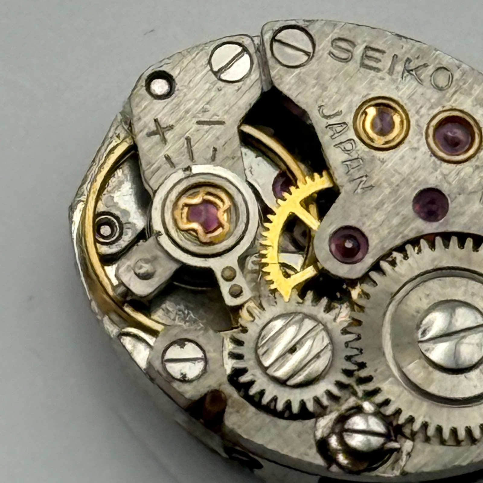 Seiko 10C Watch Movement Diashock Japan 17 Jewels Manual Wind Parts Repair 13mm