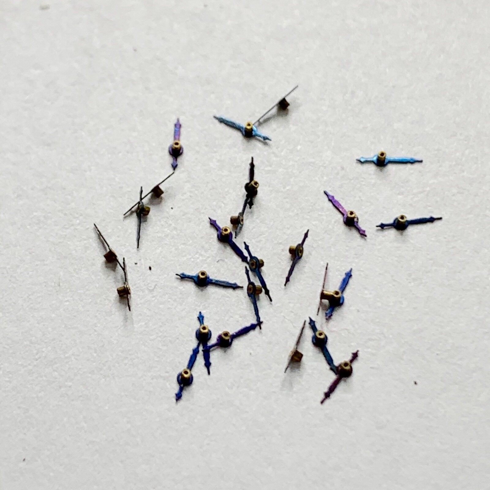 25 Blue Second Hands 4mm Repair Watchmaker Lot NOS Watch Parts Wrist Identical