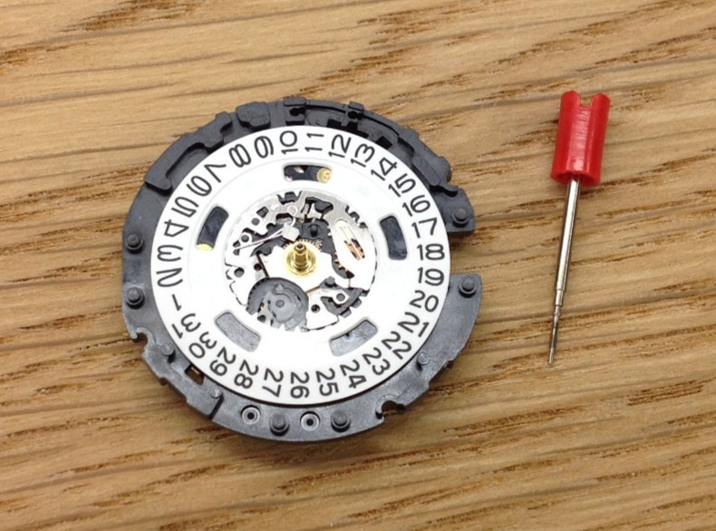SEIKO V158A Solar Quartz Watch Movement – NEW