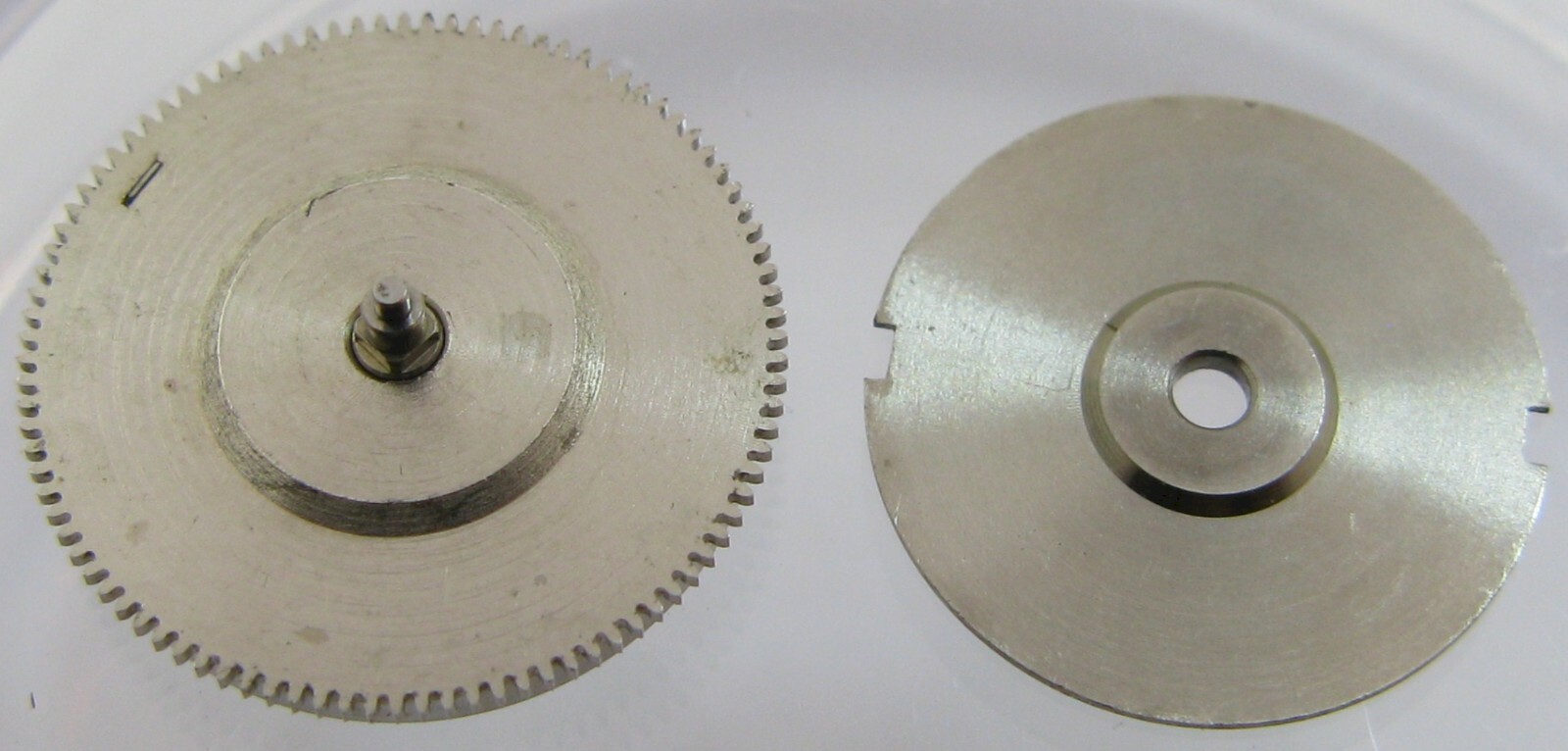 vintage LeCoultre 910 & 911 watch movement part complete Motor barrel