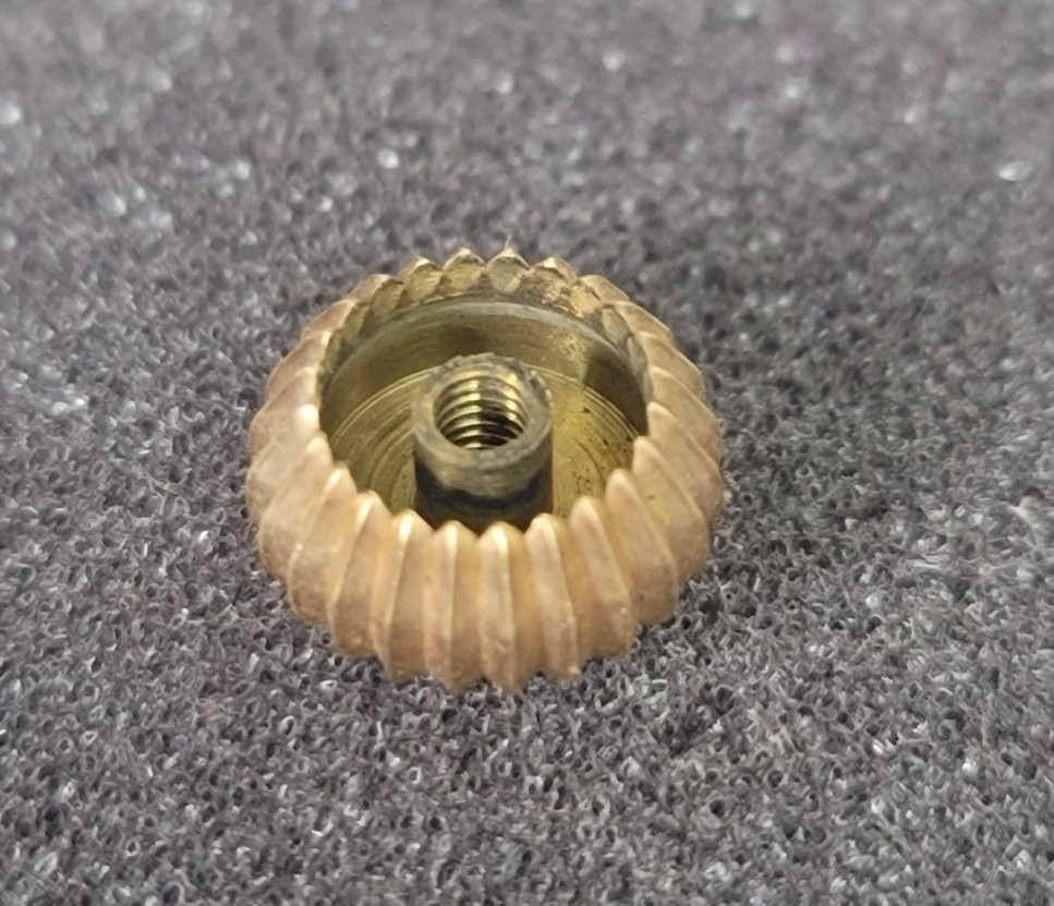 Vintage Pocket Watch Crown Gold Filled 10mm Diameter 5mm Height 7mm Opening F29e