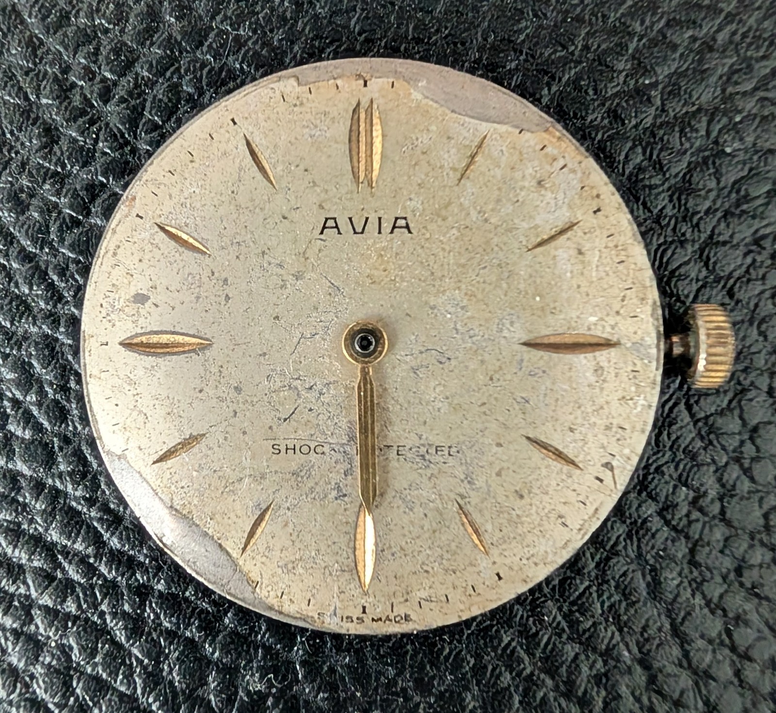 Vintage Avia Watch Movement Running AS 1538 15 Jewels Swiss Patinated Parts 31mm