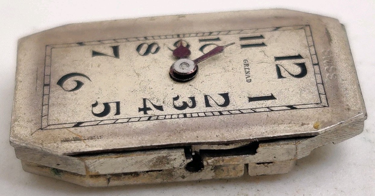 Vintage Grenad Frey C-20 High Grade 15 jewel watch movement Runs For Repair