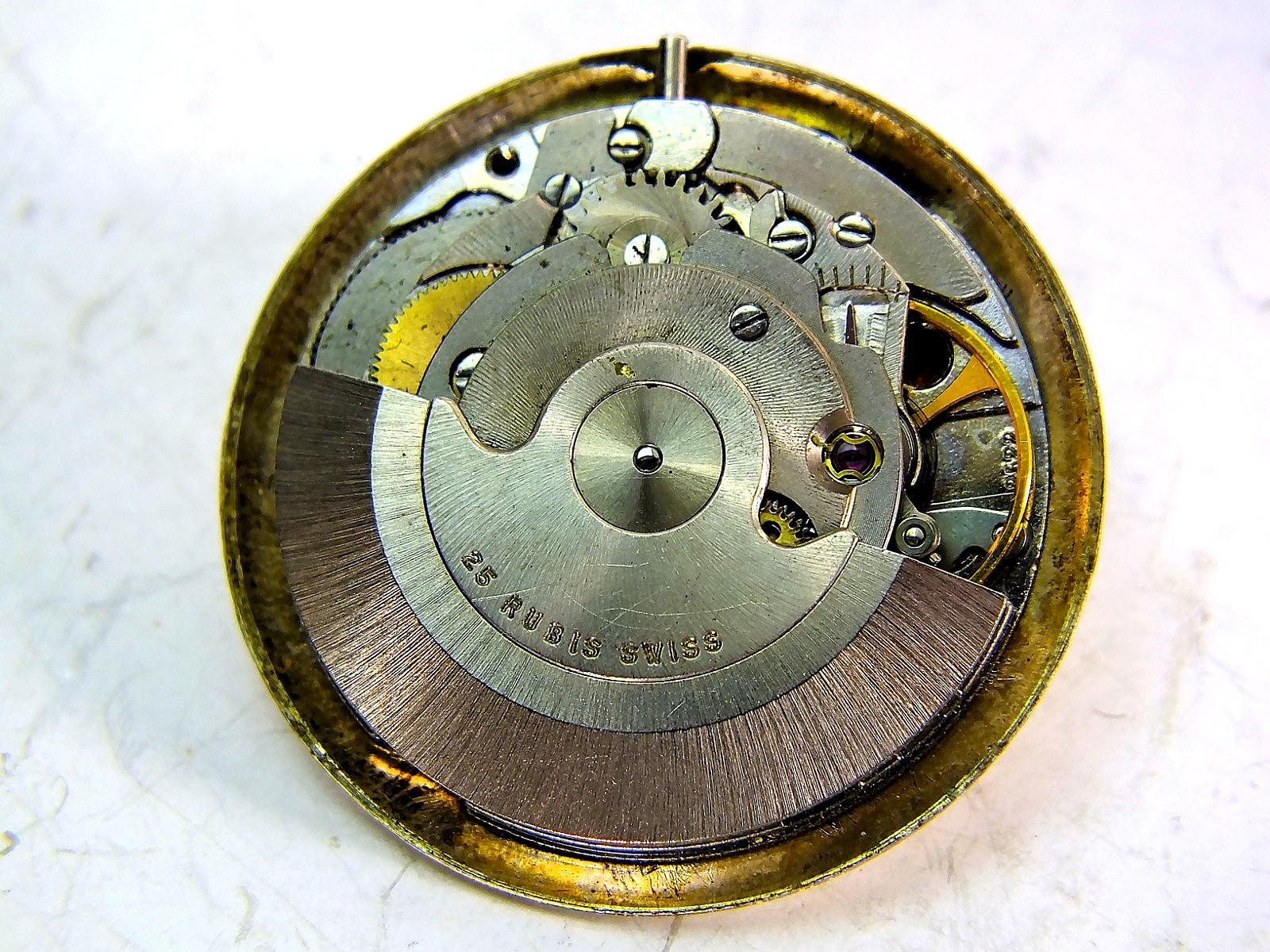 Vintage 25J ETA 2522 Automatic Movement w/Date Wheel/Window – GOOD Balance/Staff
