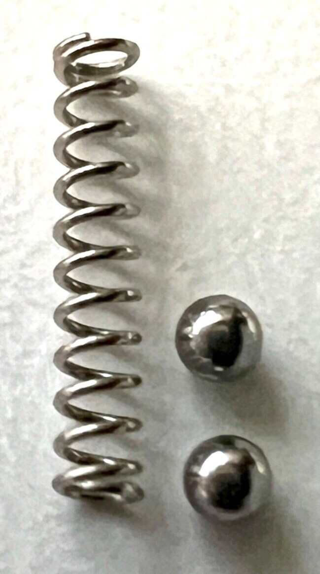 SEIKO Bezel Repair Clicker Spring and 2 Ball Bearings 8135-0180 Diver Click 7A28