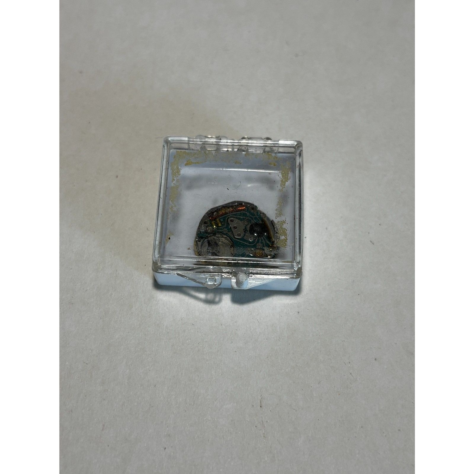 ETA cal. 956.114 partial quartz movement for parts/repair