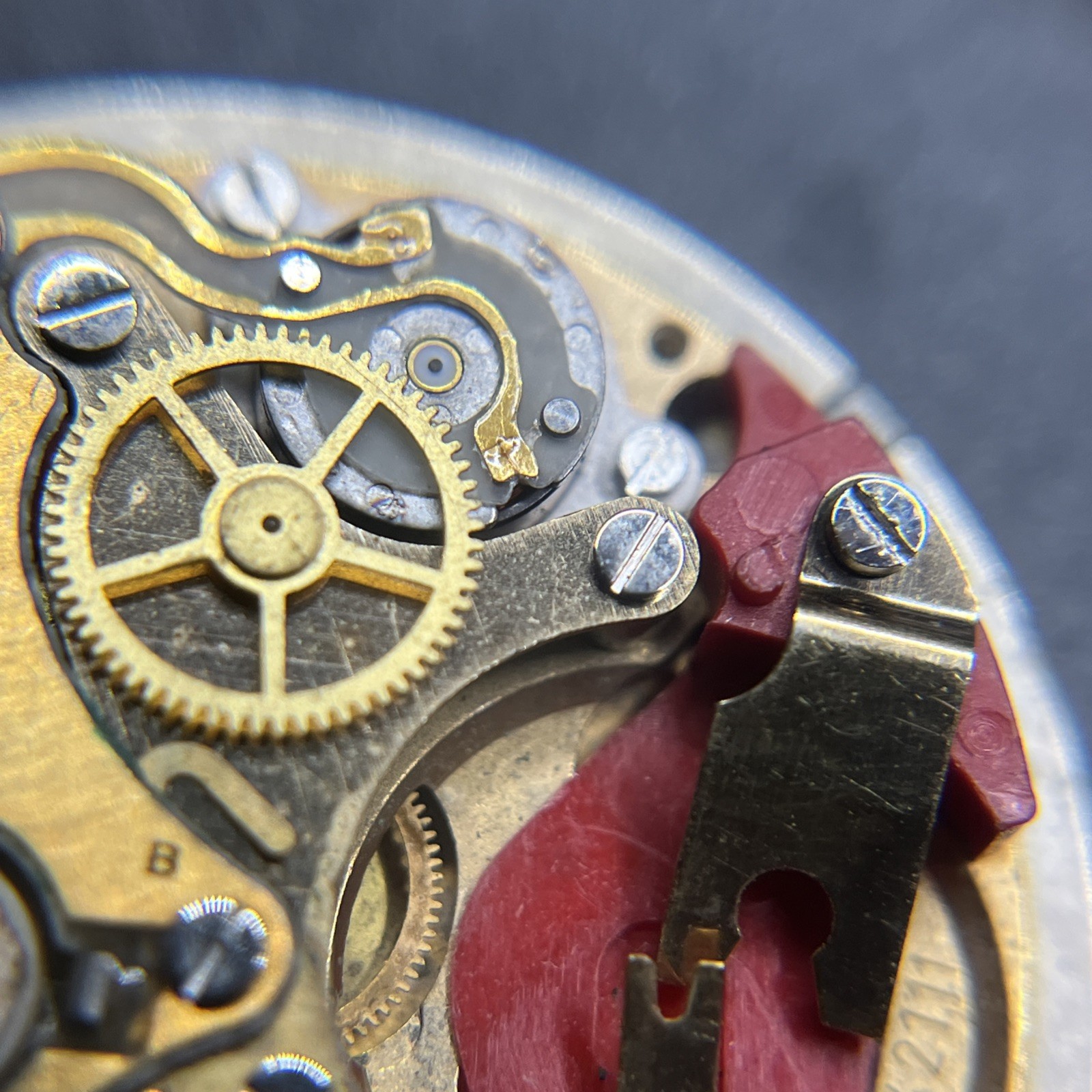 Bulova Accutron Quartz Cal. 2421.11 Movement (015)