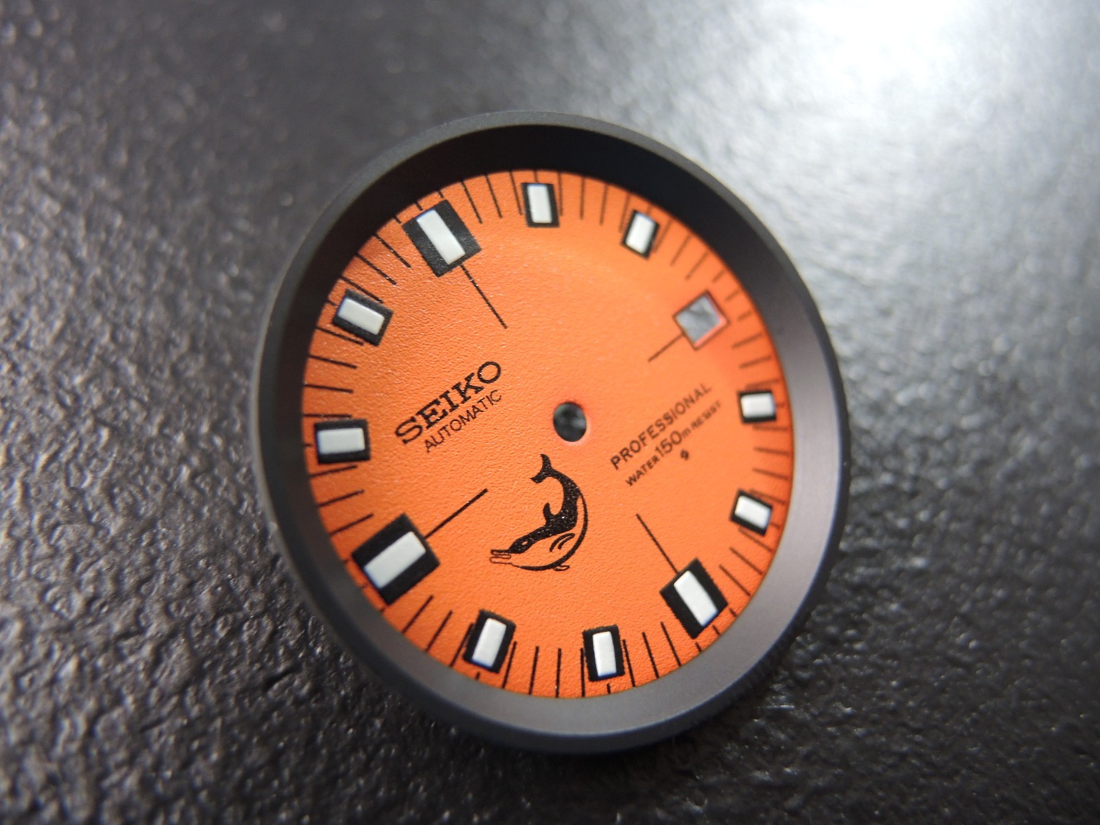 NEW ORANGE DOLPHIN DIAL W/ BLACK CHAPTER RING LARGE DIVERS 7002-7001/700J WATCH