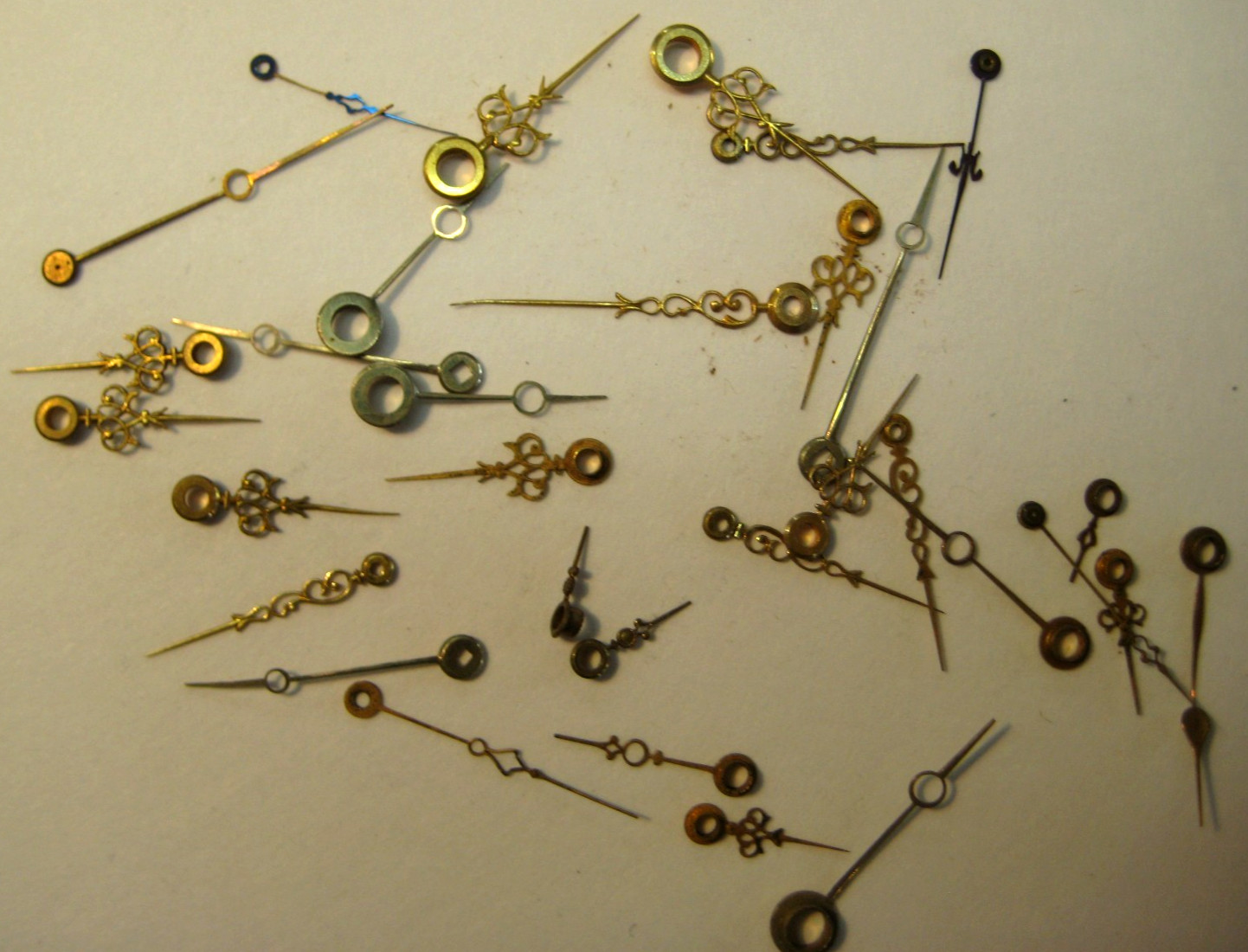 Lot 34 Vintage ~ Pocket Watch HANDS ~ Hour Minute ~ LOUIS XIV & Many OTHER